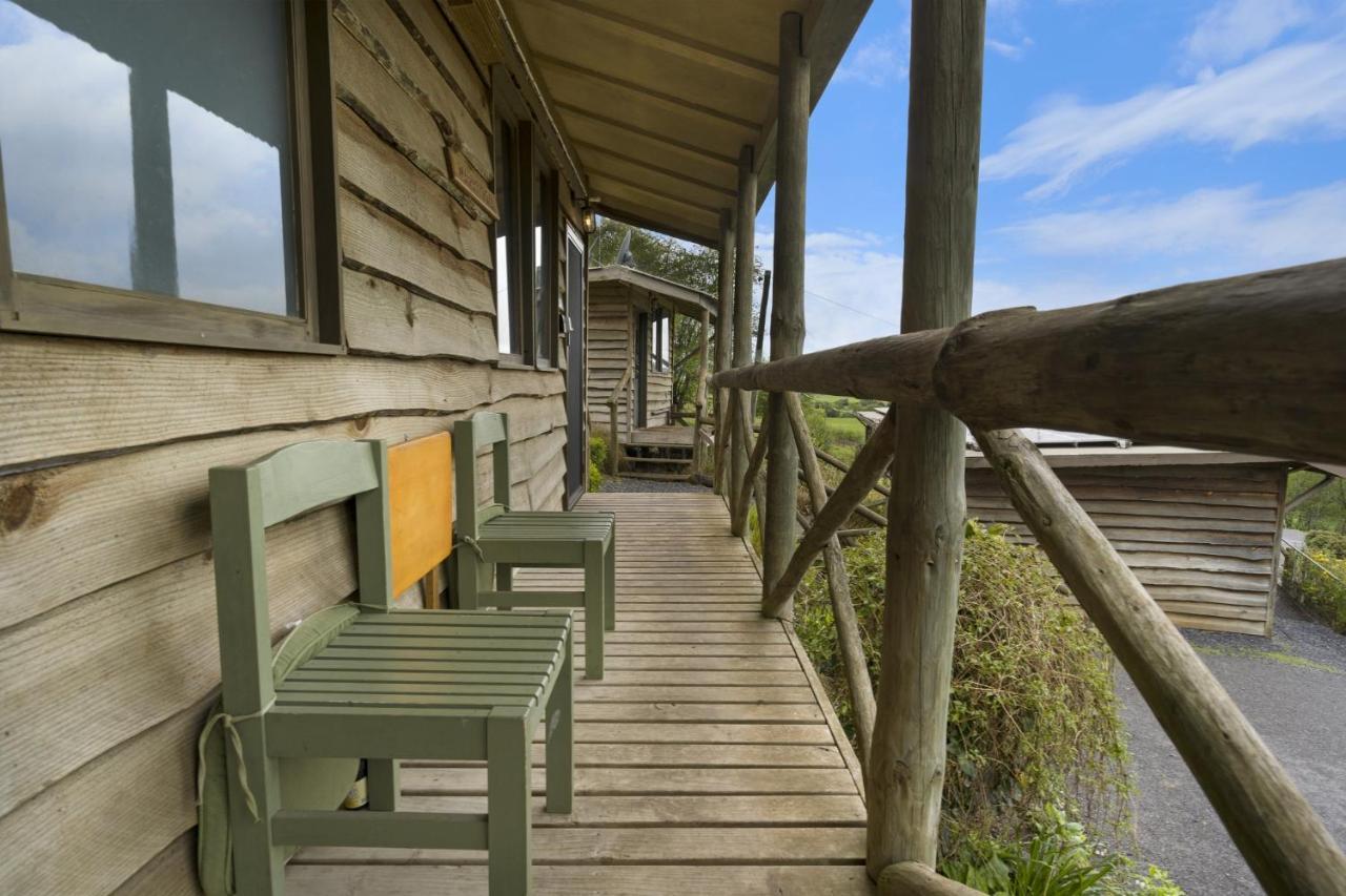 Mole Creek Cabins Екстер'єр фото