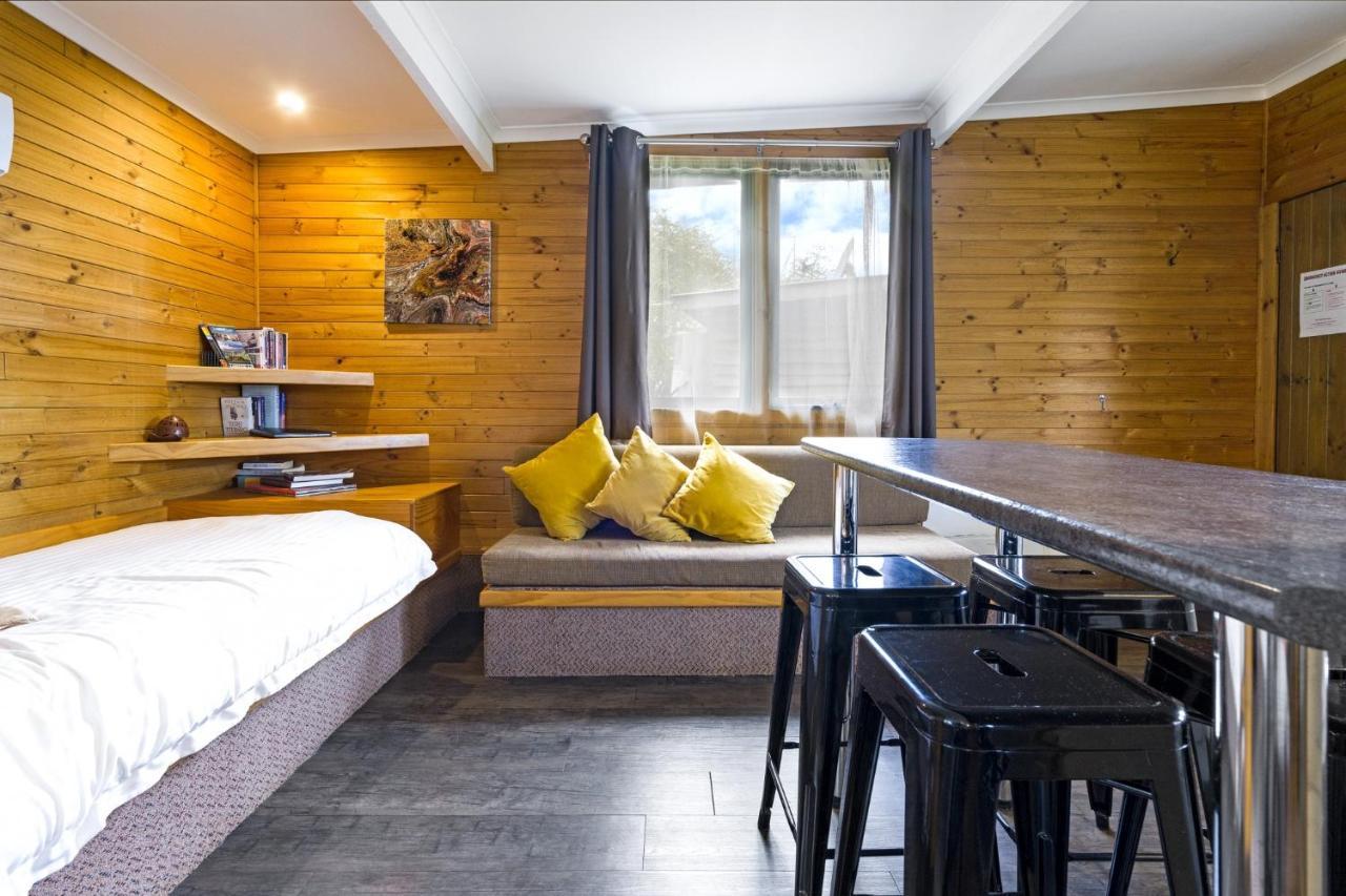 Mole Creek Cabins Екстер'єр фото