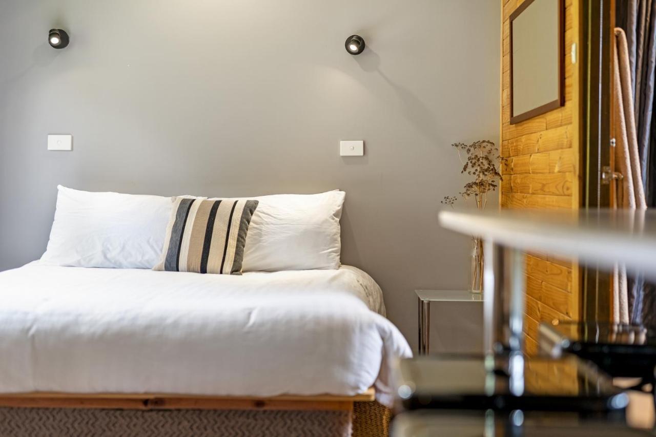 Mole Creek Cabins Екстер'єр фото